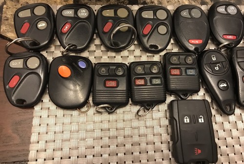 Lot of keyless FOB-Car Remote Alarm-used-GMC-Chevy- FOBS