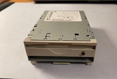 Apple Zip Drive Model 100MB Z100i 655-0560 & Mounting Bracket - Iomega Z100ATAPI