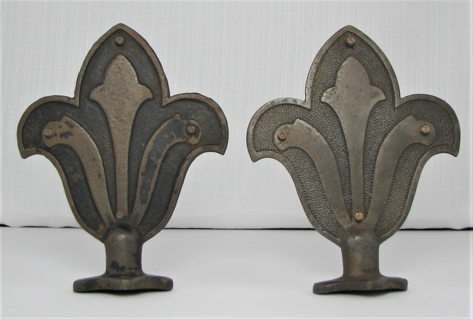 Antique Vintage Westinghouse Blade Iron Fleur-de-lis Ceiling Fan Architectural