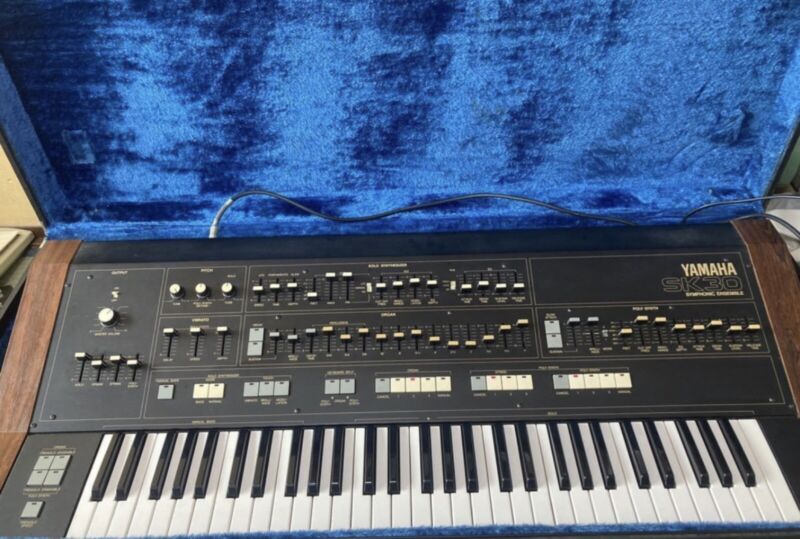 Yamaha SK30 Analog Synthesizer