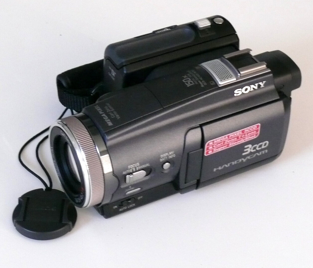 Sony Handycam HDR-CX550 64GB HD Handycam Camcorder with Sony Handycam HDR-CX550 64GB HD Handycam Camcorder with