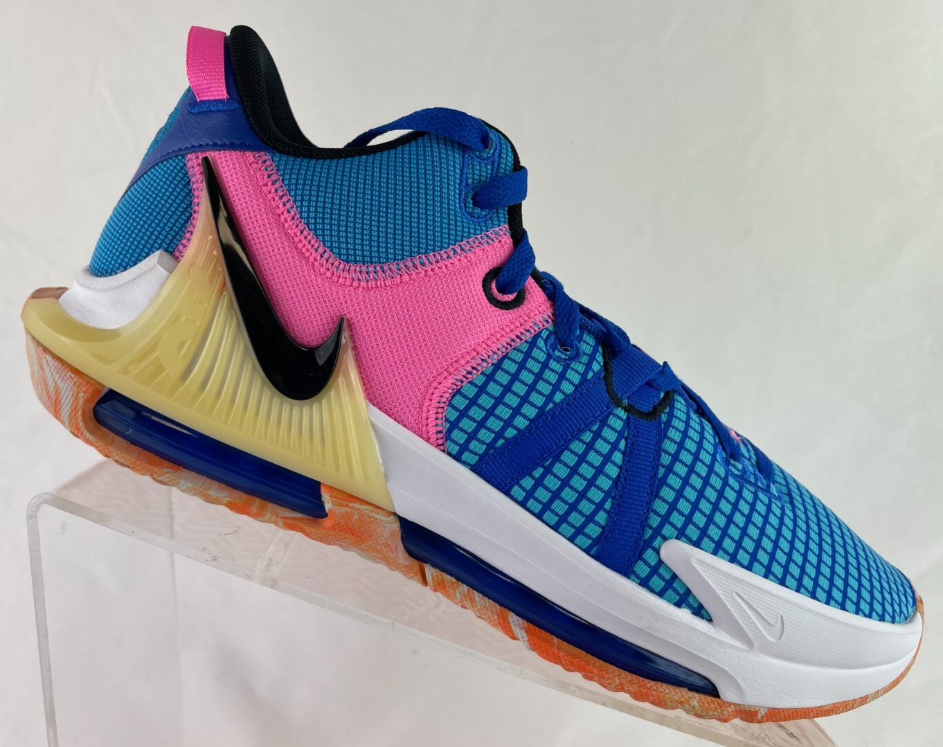 新品未使用 Nike LEBRON Witness VII Amazon.com | Nike Lebron Witness VII (Big Kid) | Basketball
