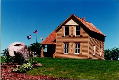 Lindstrom MN Karl Oskar House Postcard unused (24422)