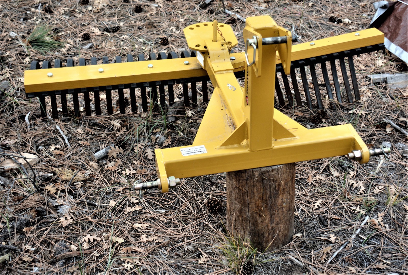 2012 John Deere 3320 4x4 Tractor with Loader Gannon Rock Rake 1182+ Hours