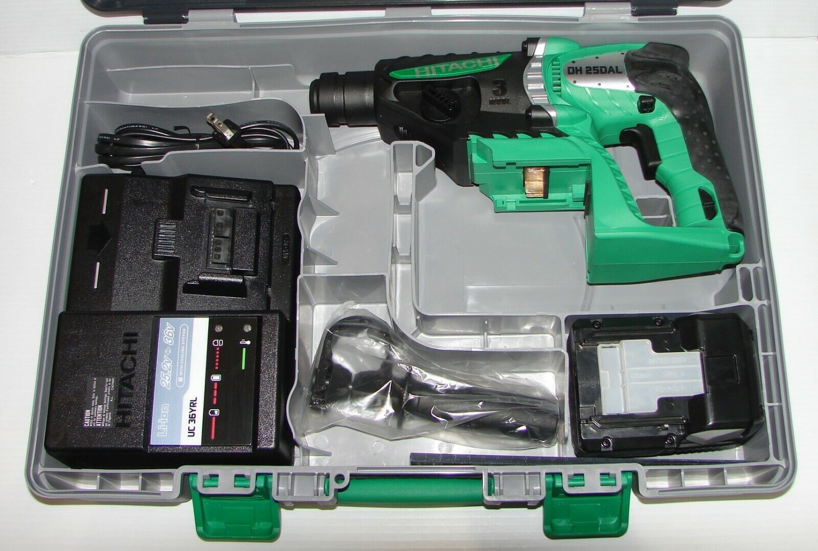 Hitachi DH25DAL Kit 25.2V Lithium Ion 3.0Ah Battery SDS-Plus Hitachi DH25DAL Kit 25.2V Lithium Ion 3.0Ah Battery SDS-Plus