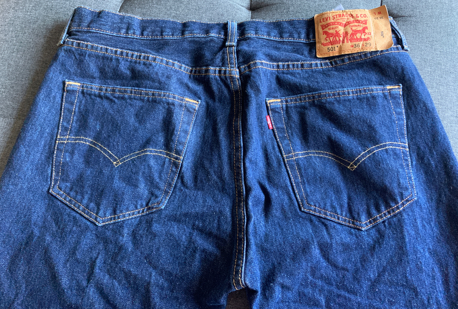 Джинсы Levi's 501 Classic Straight 