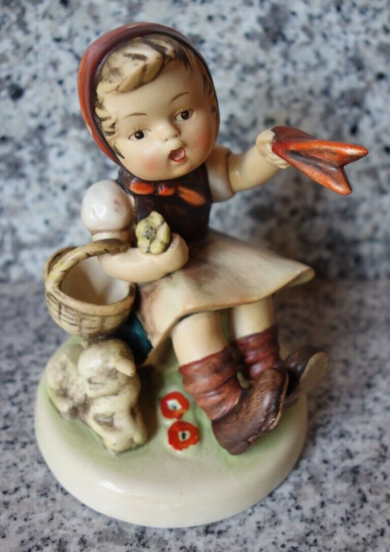 Hummel figurine Hum 65 