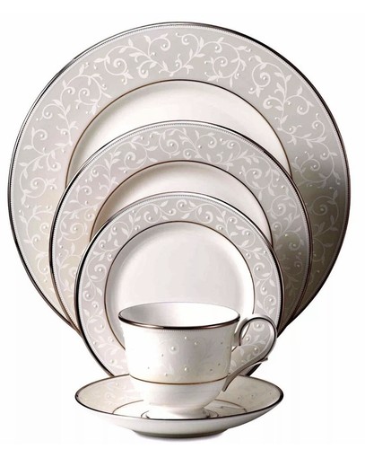 Lenox® Opal Innocence 5-Piece dinner plate Setting Made in