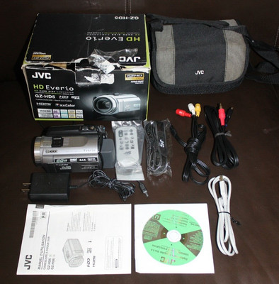JVC Everio GZ-HD5U 3CCD 60GB Hard Disk Drive HD Camcorder Need Battery