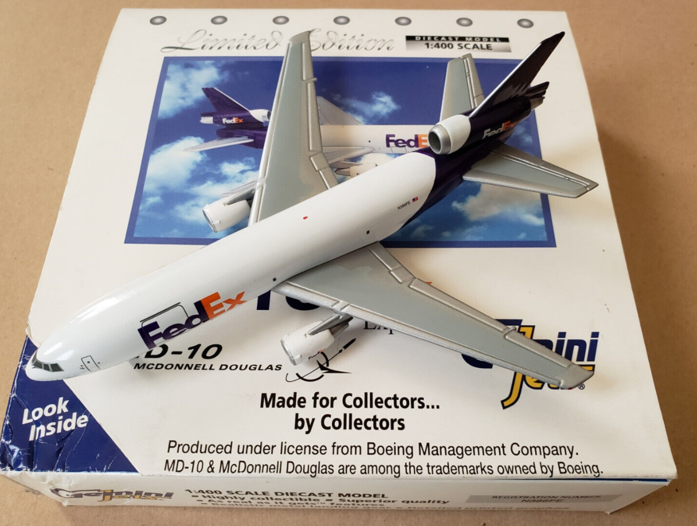 1:400 McDonnell Douglas MD-10 / DC-10 FedEx / Federal 1:400 McDonnell Douglas MD-10 / DC-10 FedEx / Federal