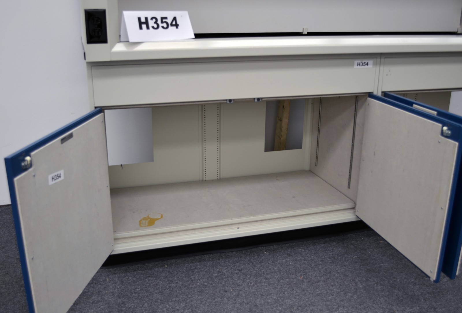 8' Laboratory Fume Hood w/ Two Acid Cabinets - Blue / Safeaire
