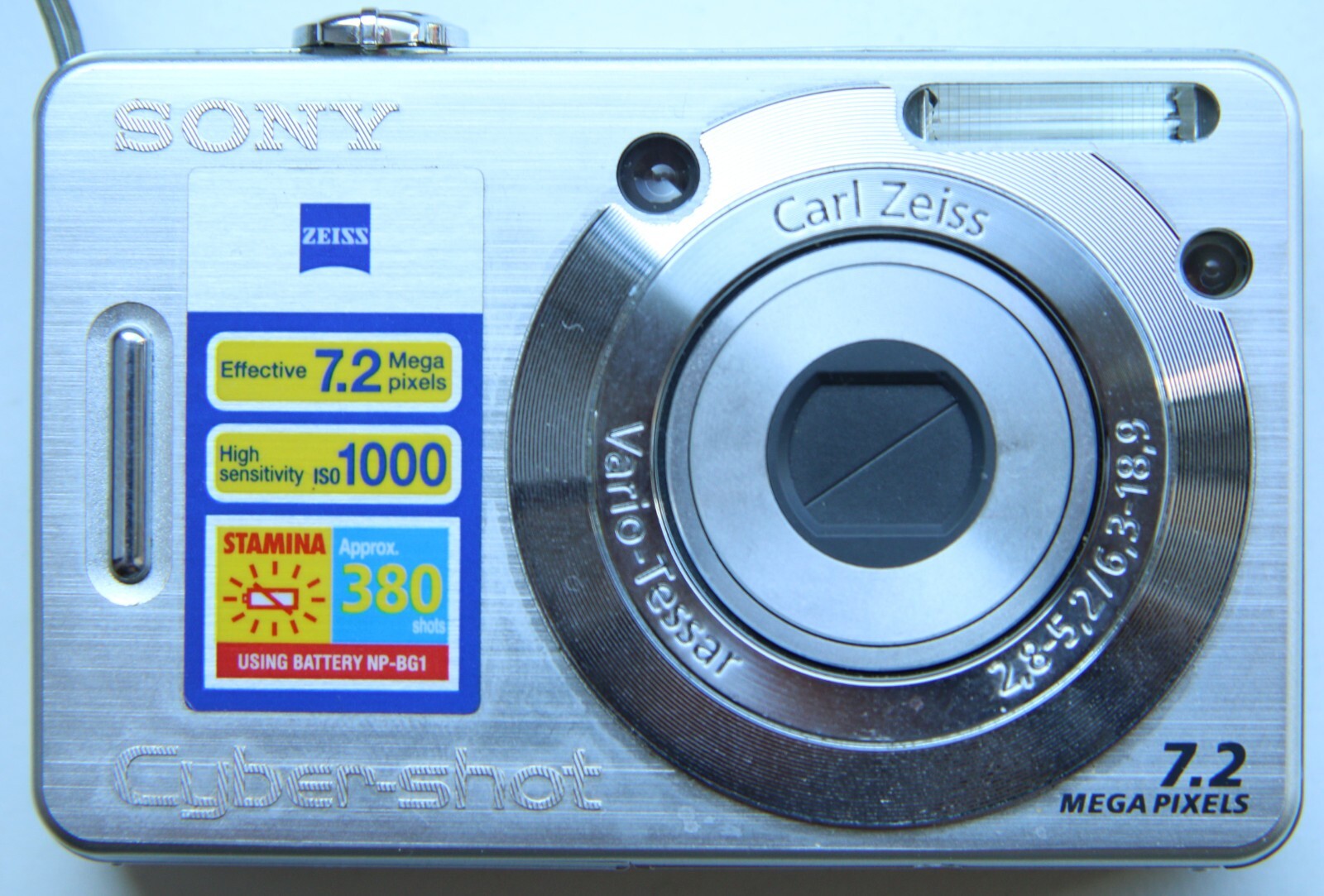 中古品SonyCyber-shot 7.2メガピクセル コンパクトデジタルカメラ SONY Cyber-shot 7.2メガピクセル コンパクトデジタルカメラ