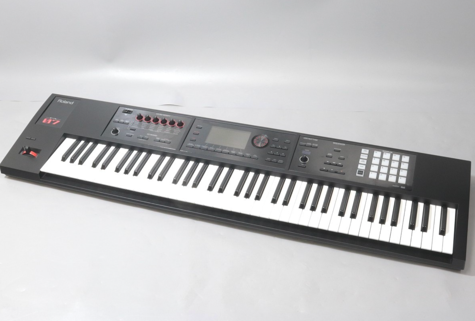 Roland FA-07 76-key Music Workstation Synthesizer Good Conditon