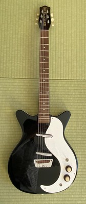 Electric Guitar Danelectro 59DC Black with Soft Case Good Condition