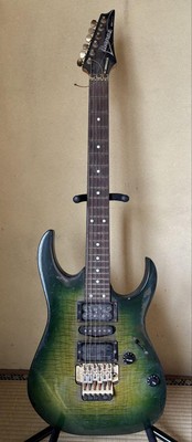 ギター Ibanez RG370AHMZ-SWK Review of the Ibanez RG370AHMZ SWK guitar. Features and Specs