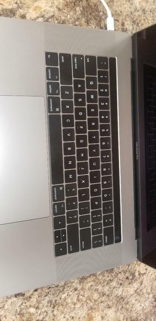 APPLE MACBOOK PRO A1707