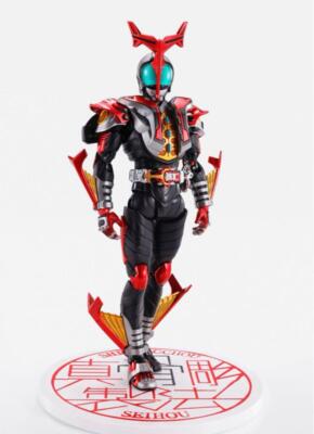 BANDAI S.H.Figuarts Kamen Rider Kabuto Hyper Form 10th