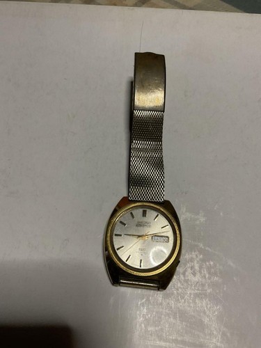 SEIKO ACTUS 23j 6106 モディ 稼動品 Seiko 5 Actus SS 6106-8690 Faceted Crystal Emerald Green
