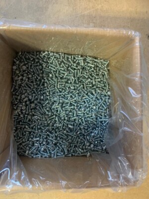 #8-32 X 1/2 Torx T20 Pan Head Taptite Machine Screws Steel Zinc lot of 515
