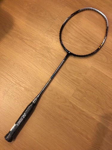 廃盤 YONEX ARMORTEC 900 POWER 3 UG5 Yonex Armortec 900 (3UG5) Power Badminton Racket
