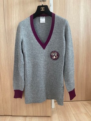 CHANEL Emblem V-Neck Sweater 36