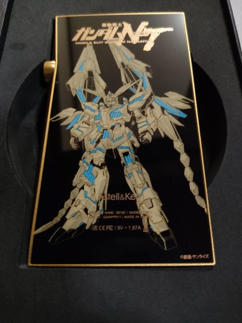 ガンダムコラボDAP／Astell&Kern　 SE100 PHENEX Astell&Kern、『ガンダムNT』コラボDAP「A&futura SE100 PHENEX