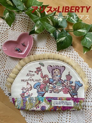 Alice In Wonderland Alice Librty Pouch And Earrings Alice