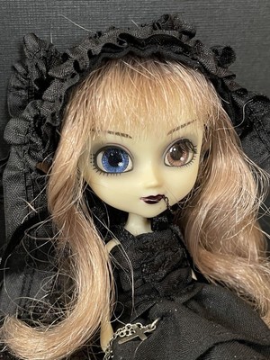 Little Pullip Noir Doll Body Gothic Lolita