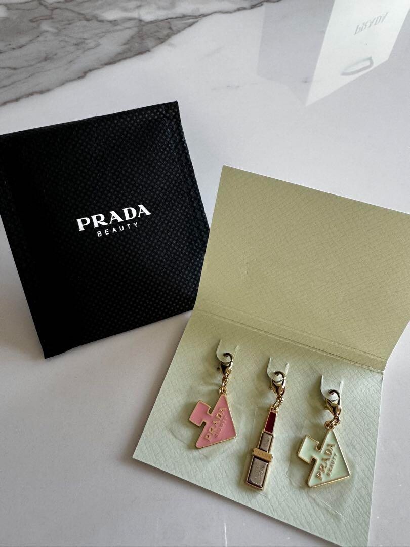 本物の Prada Beauty 3 Charm Set Original Pradoxe Bottle Lip