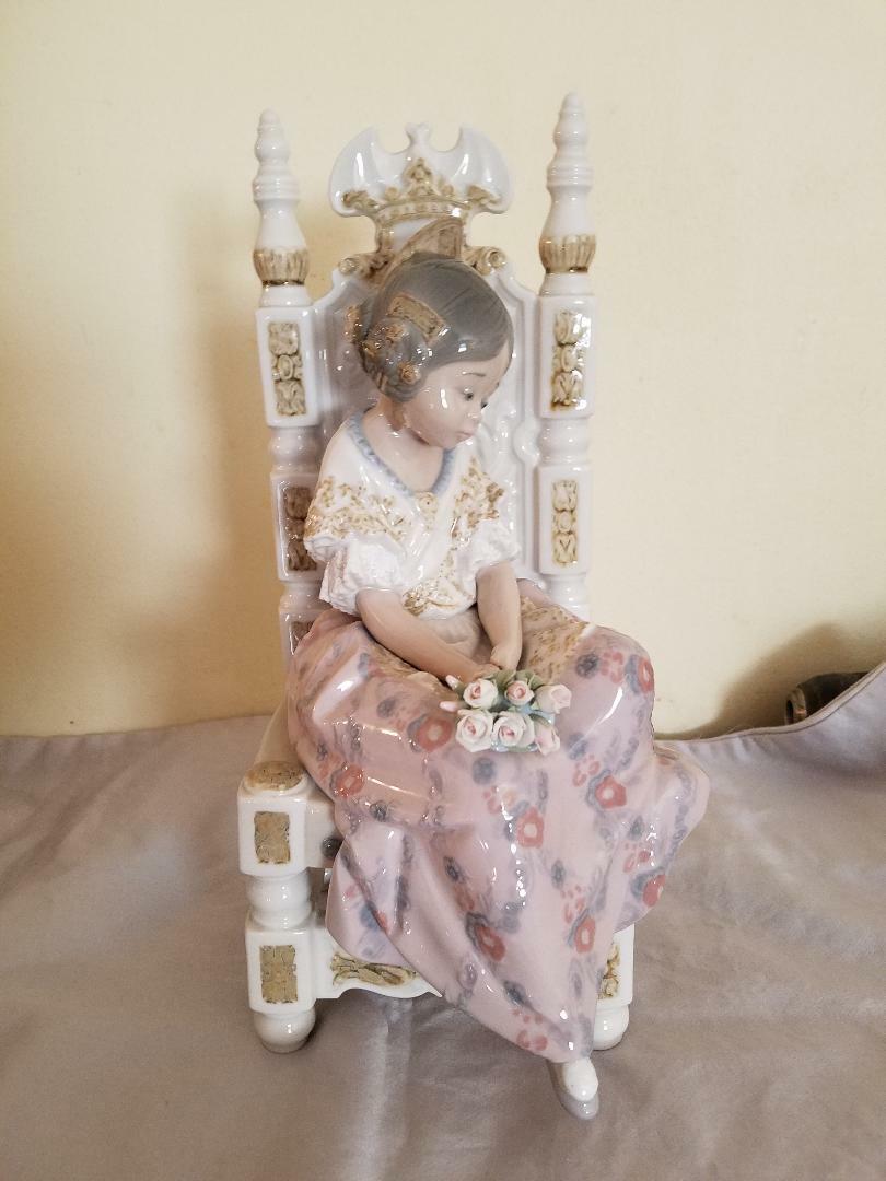 Lladro Second Thoughts Valencia Girl 1397