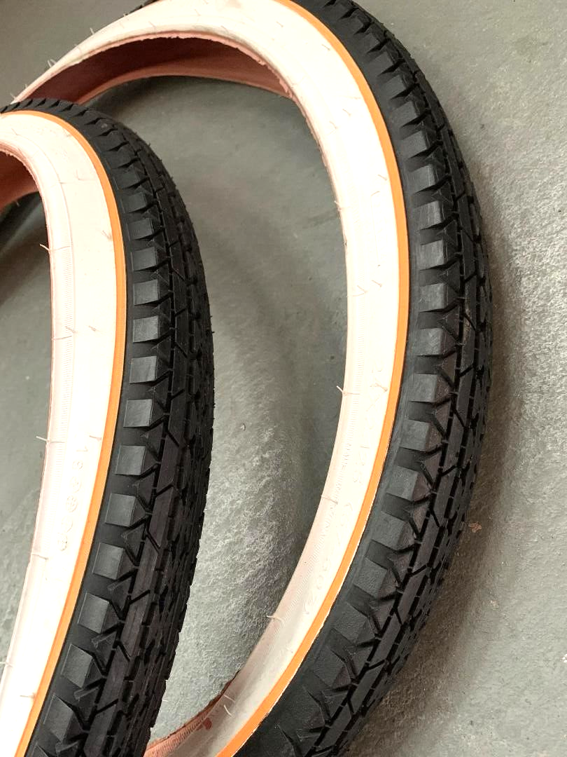 PAIR (2pcs) BICYCLE TIRES 24" X 2.125 YELLOW LINE CRUISER LO