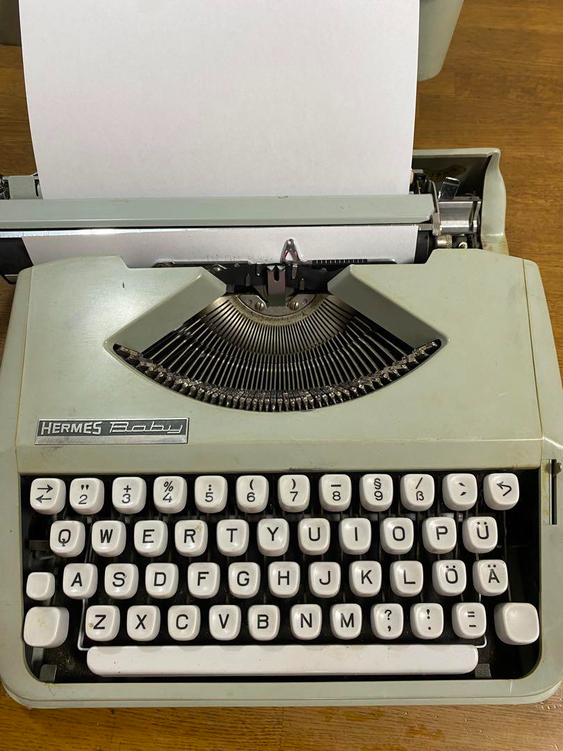 HERMES Baby Typewriter (タイプライター） HERMES Baby 中古タイプライター｜タイプライター専門店の尾河商会