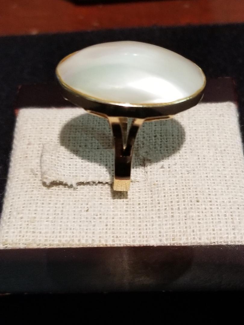 MABE PEARL RING IN 14 K  YELLOW GOLD