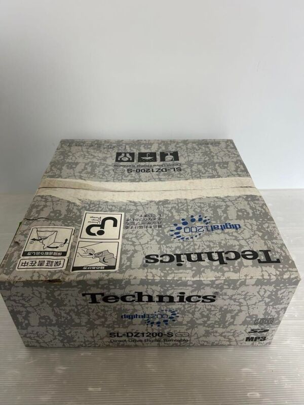 Technics SL-DZ1200 Silver w/Box Digital Direct Drive DJ Turntable System Japan