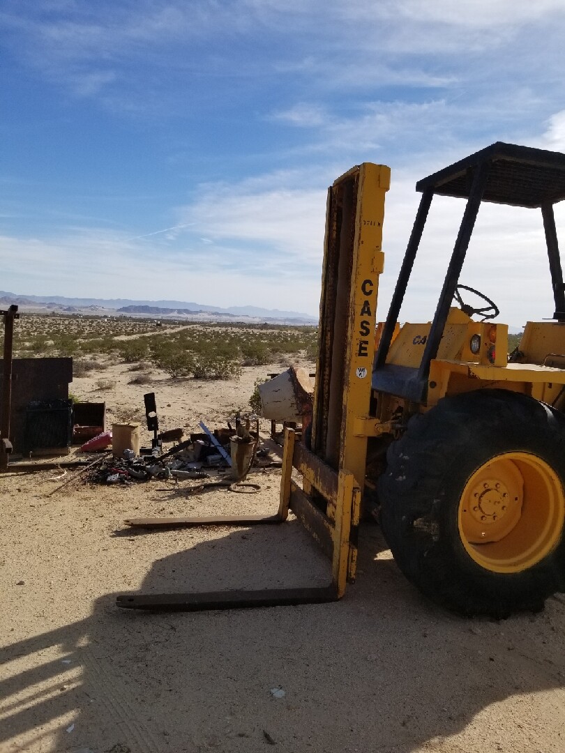 Case 586D Rough Terrain Forklift  6000 lb capacity