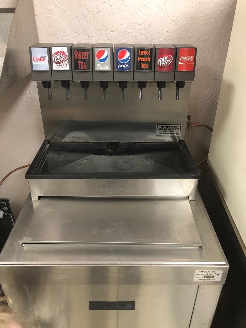 SODA FOUNTAIN DISPENSER / 8 Flavor / PEPSI OR COKE with NEW CABINET