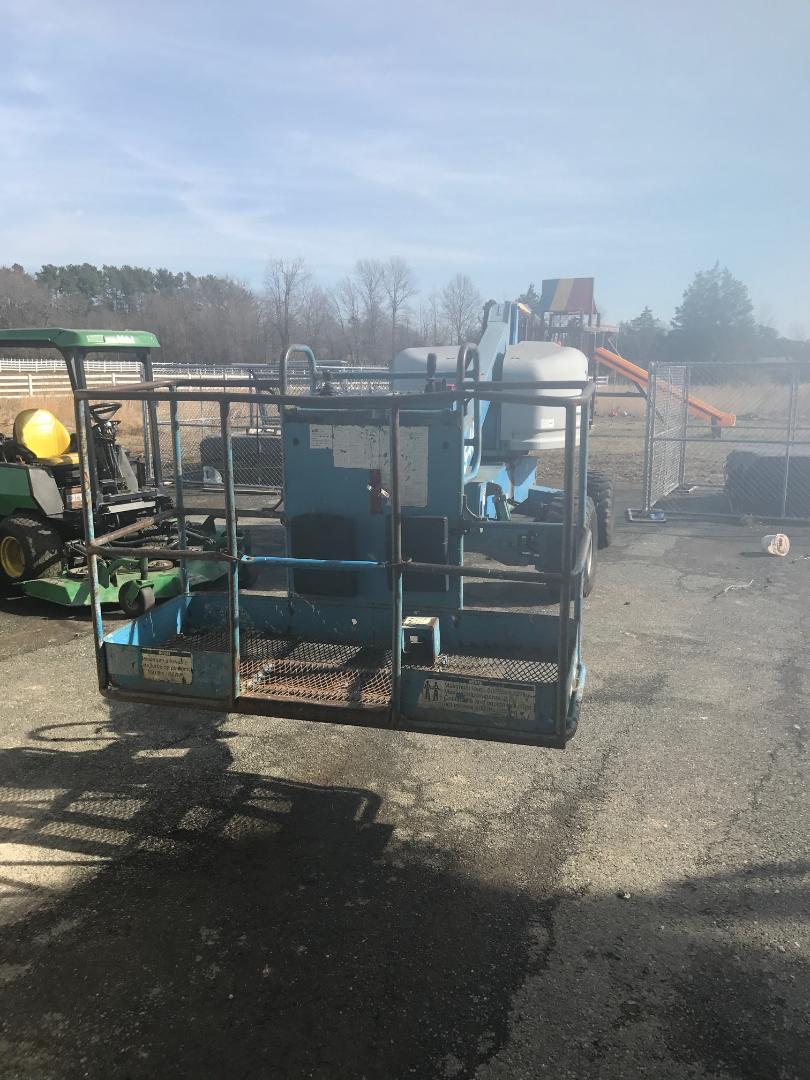 Genie S40 4x4 Manlift Boomlift