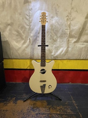 Danelectro Convertible Cream Electric Guitar