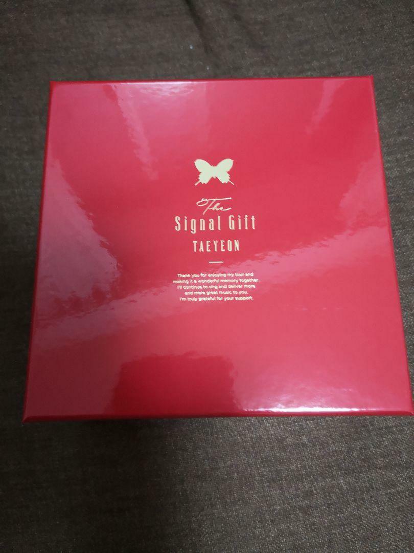 TAEYEON The Signal Gift 【完全限定生産BOX】 CD+LIVE Blu-ray＆DVD『The Signal Gift＜完全限定生産BOX ”Gift