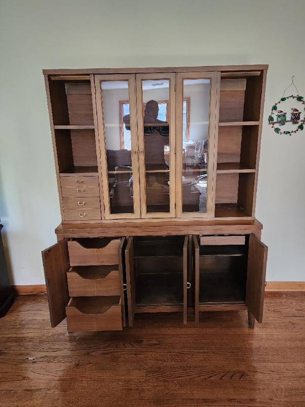 Broyhill Furniture Hutch And Buffet - Antique