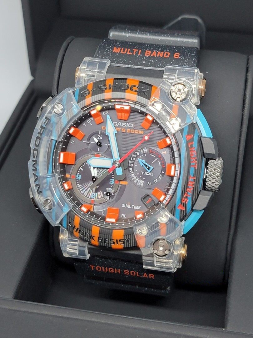 時計 CASIO G-SHOCK FROGMAN 200m Casio G-Shock 'Poison Dart Frogman