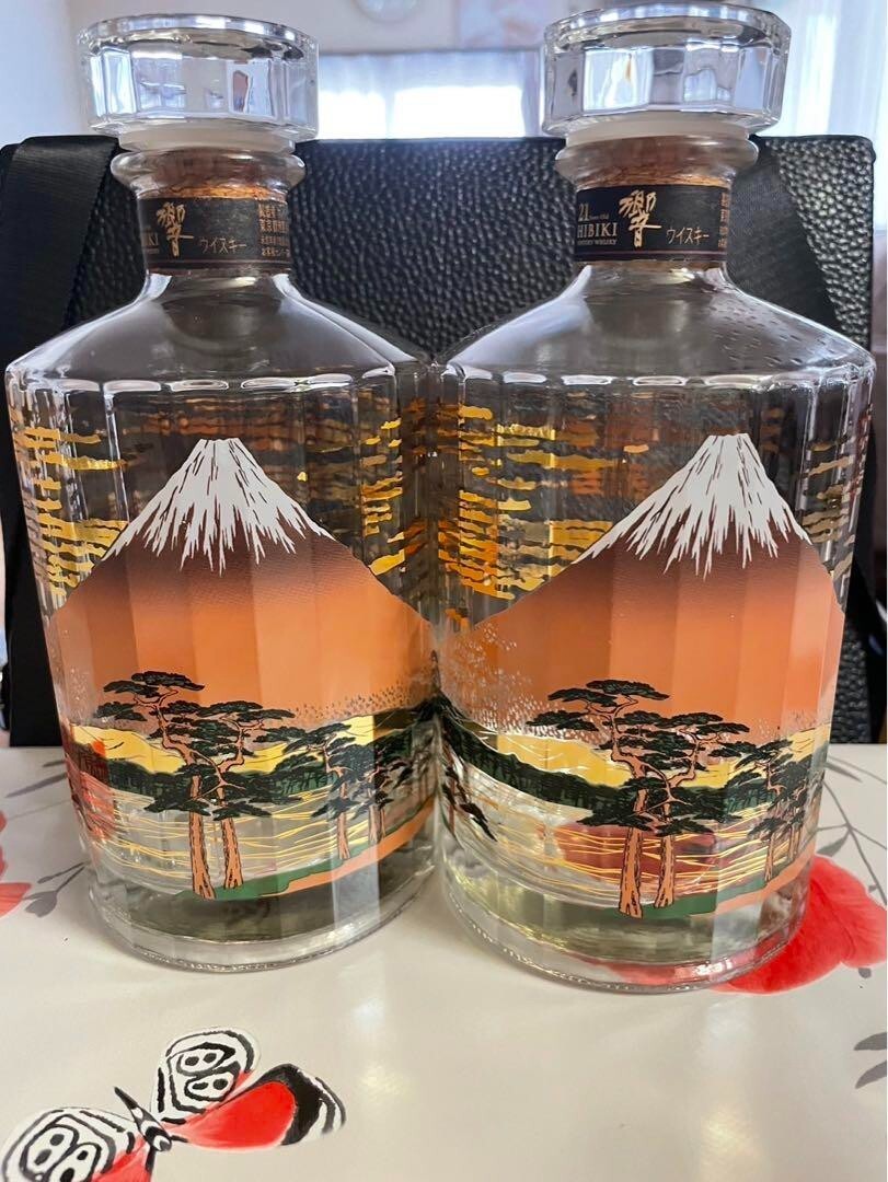 Suntory Whiskey Hibiki 17 Years Design Bottle Mt. Fuji Empty