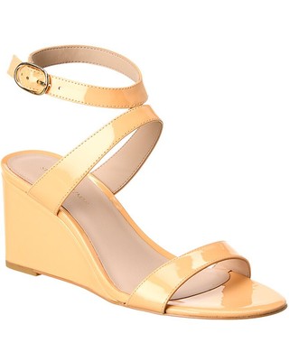 Женские лакированные сандалии на танкетке с ремешком Stuart Weitzman Ave 75