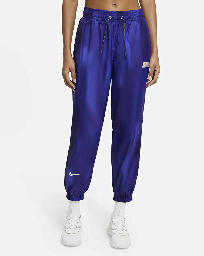 

БРЮКИ NIKE ЖЕНСКИЕ SPORTSWEAR LLOSE FIT PURPLE TIE DIE DD9077-492, размер ML, Фиолетовый