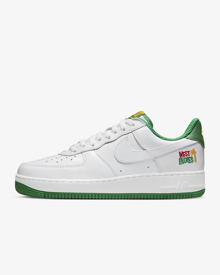 

Мужские кроссовки Nike Air Force 1 Low Retro QS White/Classic Green/White DX1156-100, Белый, Nike Air Force 1