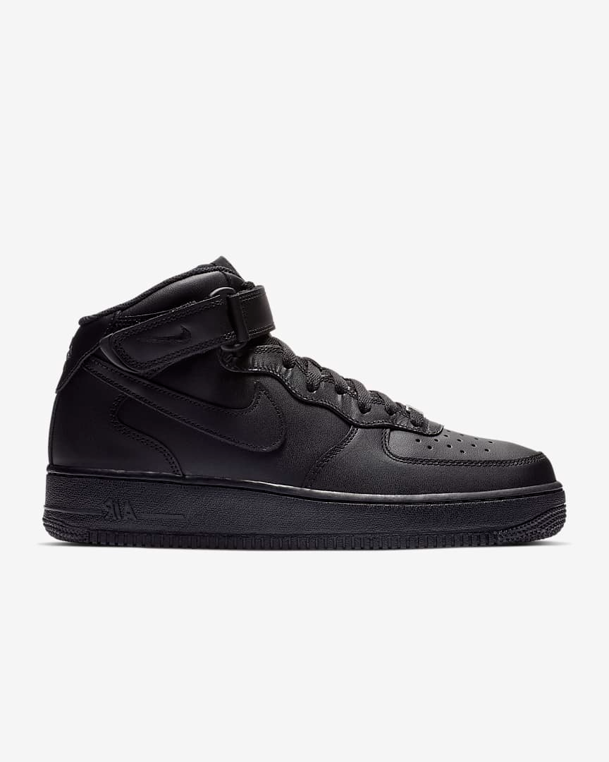 black nike shoes air force