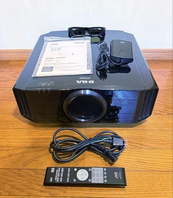 Jvc Dla-X7 Projector 4K Home Theater Projector High Contrast