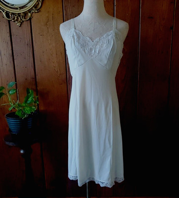 GOSSARD ARTEMIS Full Slip Dress WHITE NYLON LINGERIE Bias Cut SMALL vtg USA