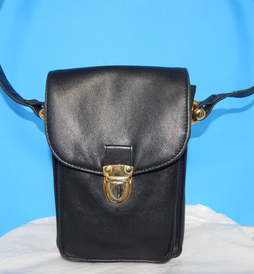Sereta purse sale