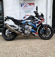 STUNNING BMW M1000R 2024